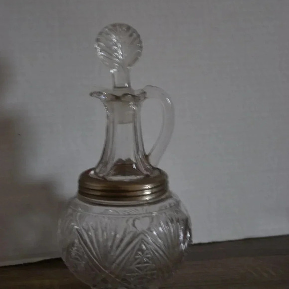 Vtg Glass  Decanter - Picture 2 of 6